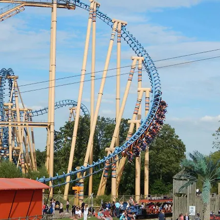 Flamingo Land - Cedar Wood Cw30 Kirby Misperton