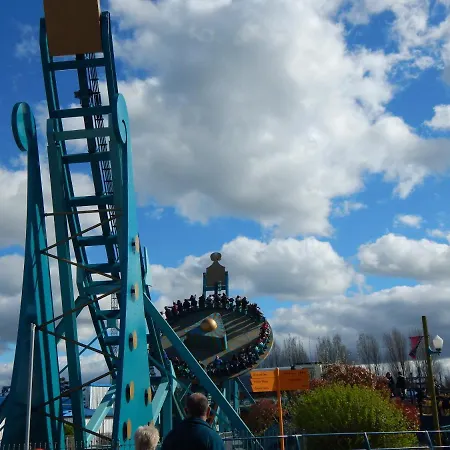 假日公园 Flamingo Land - Cedar Wood Cw30